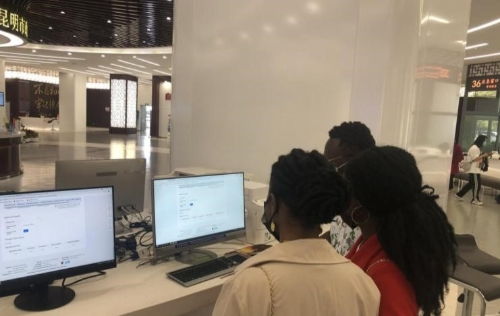 推动多语种政务服务，为昆明国际化建设注入新动力——以留学信息咨询为例